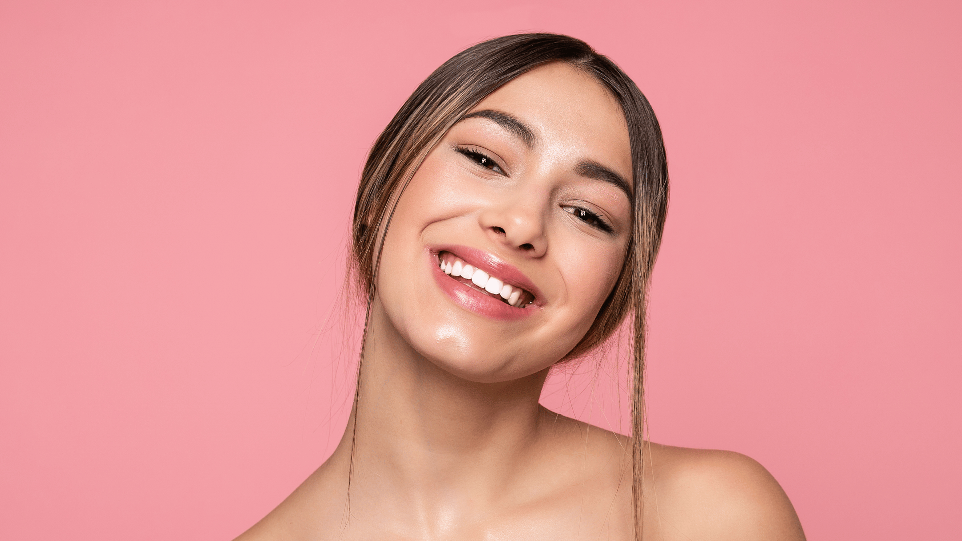 Radiant skin with a natural golden glow